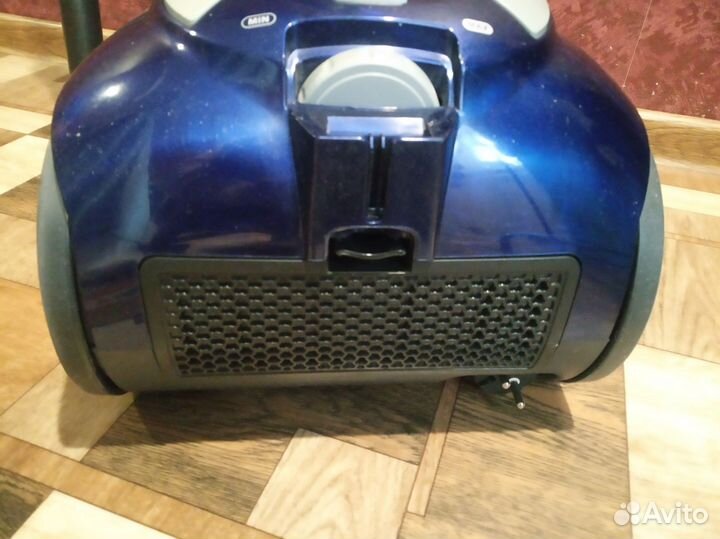 Пылесос LG 1600w