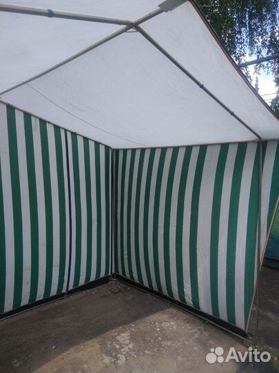 Торговая палатка для уличной торговли