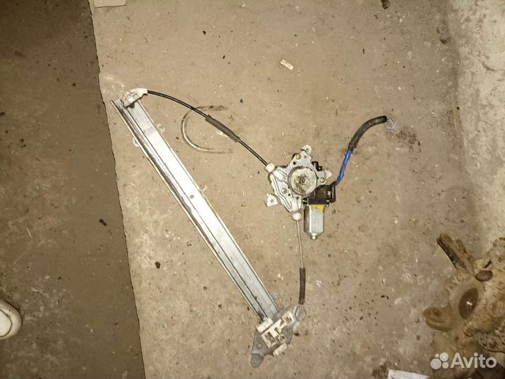 Стеклоподъемник Toyota Corolla Levin 7