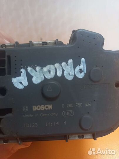 Дроссельная заслонка LADA Priora 1