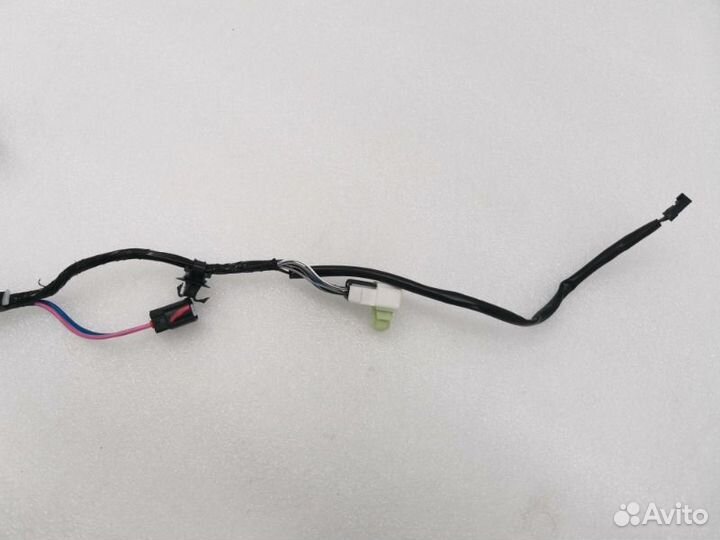 Проводка двери передняя правая Mitsubishi