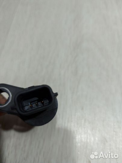 Датчик коленвала Nissan tiida