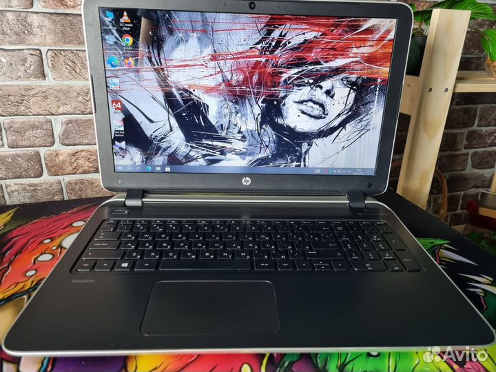 Hp Pavilion 15 A4-6210/8GB/Radeon R3/256gb