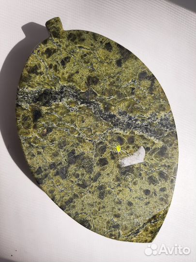 Пепельницы из камня и цветного стекла