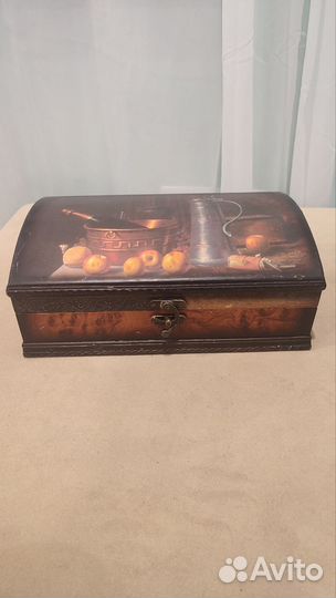 Сундук шкатулка