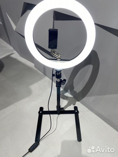 Кольцевая лампа