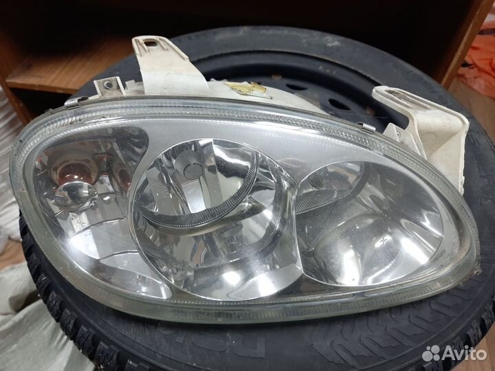 Продаю фары