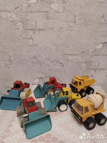 Игрушки из СССР, машинки железные, бетономешалка