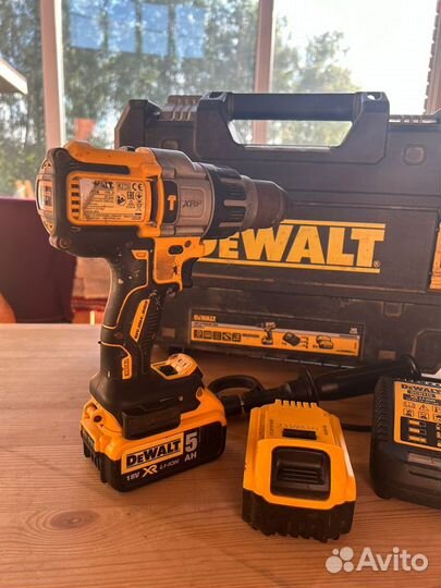 Ударная дрель-шуруповерт dewalt XRP DCD996P2