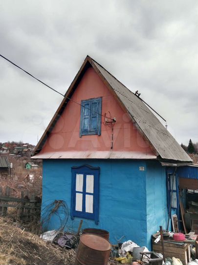 Дом 25 м² на участке 7 сот.