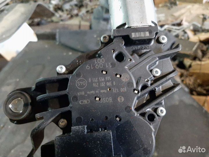 Мотор заднего дворника vag golf 6