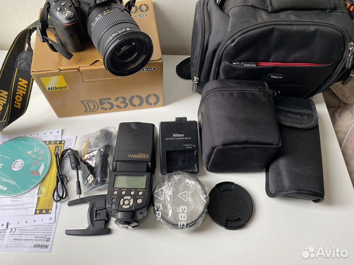 Продам фотоаппарат Nikon D5300 Комплект