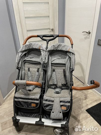 Коляска карелло для двойни