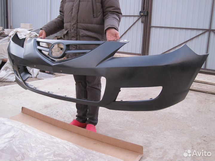 Бампер передний без омыват Mazda 3 BK sport седан