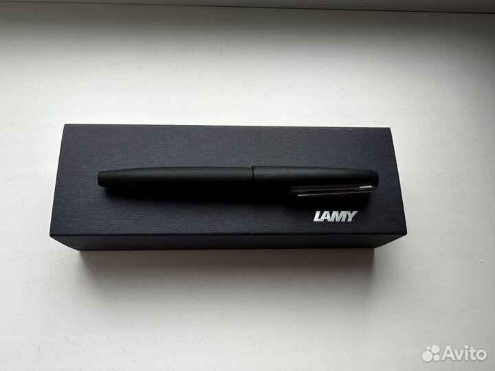 Перьевая ручка Lamy 2000, BB