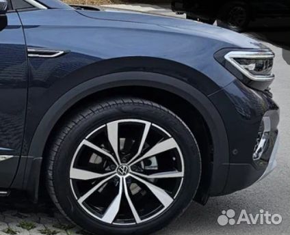 Переднее правое крыло Volkswagen Talagon