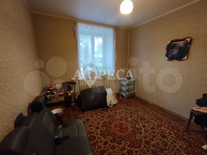 Комната 36 м² в 3-к., 1/3 эт.