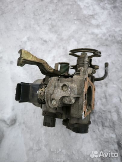 Дроссельная заслонка March/Cube