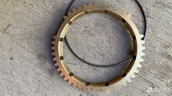 Блокирующее кольцо 3,4, 5 Mitsubishi lancer 2,0 л