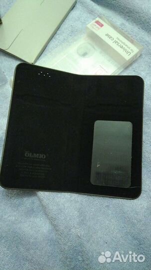 Универсальный чехол-книжка