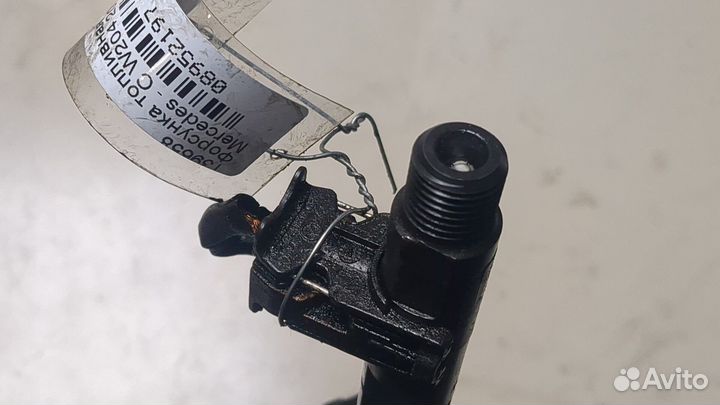 Форсунка топливная Mercedes C W204