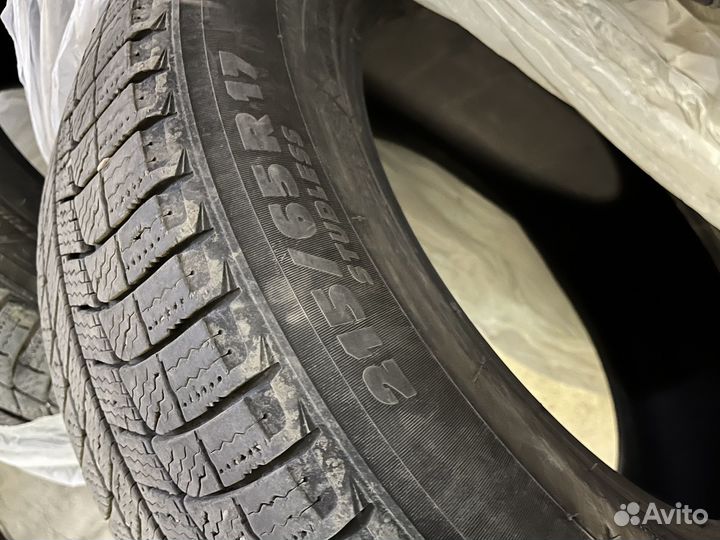 Michelin X-Ice 3 215/65 R17