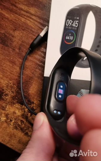 Фитнес браслет Xiaomi Mi Band 4