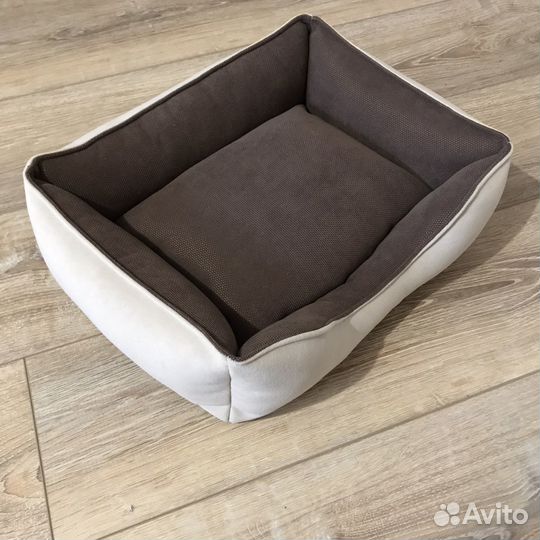 Лежак, лежанка для собак и кошек, игровой кубик