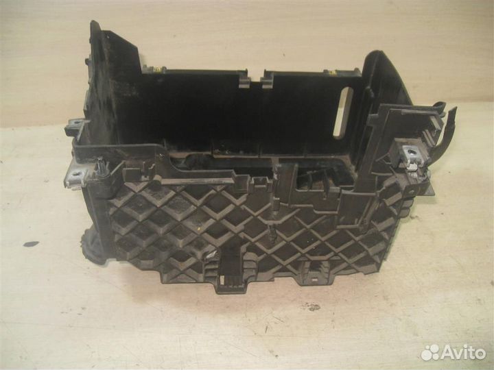 Площадка под акб Renault Scenic 3 (JZ) 2010