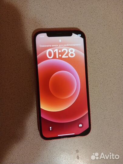 Телефон iPhone 12