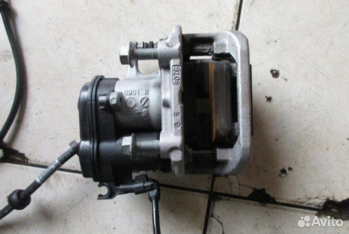 Суппорт тормозной задний мерседес w205 c205