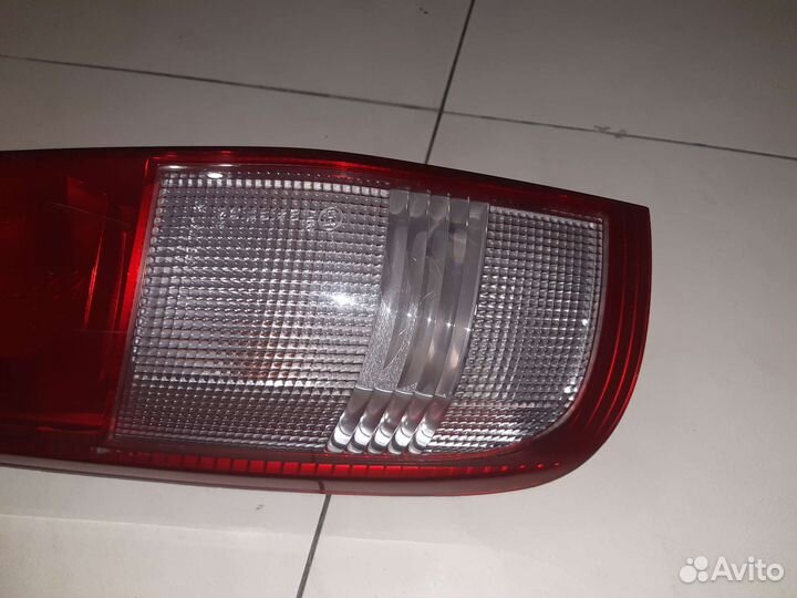 Стоп сигнал (фонарь) левый Ниссан Х-Траил