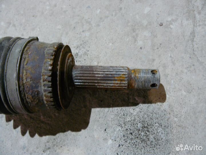 Привод левый АКПП Хундай Акцент Hyundai Accent II