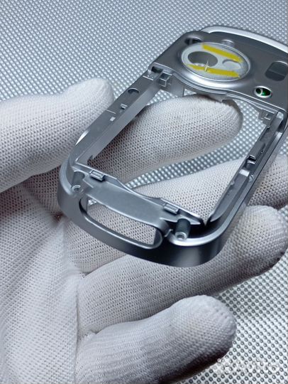 Sony Ericsson W600i. Задняя часть корпуса. Новая