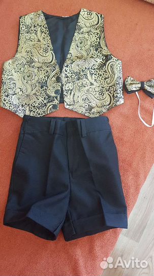 Шорты и жилетка