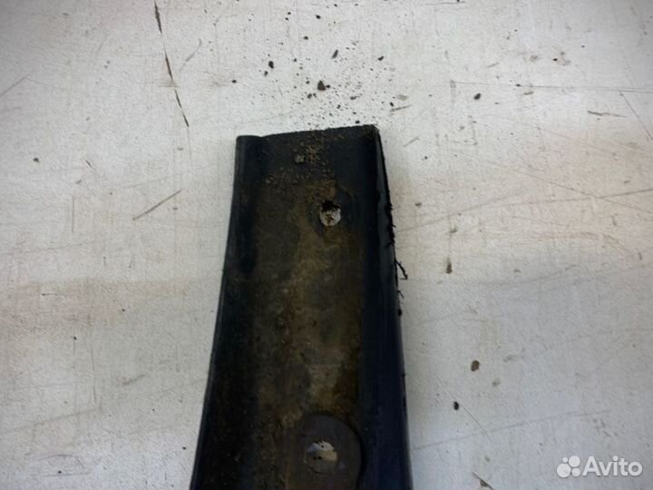 Брызговик задний правый Toyota Land Cruiser Prado