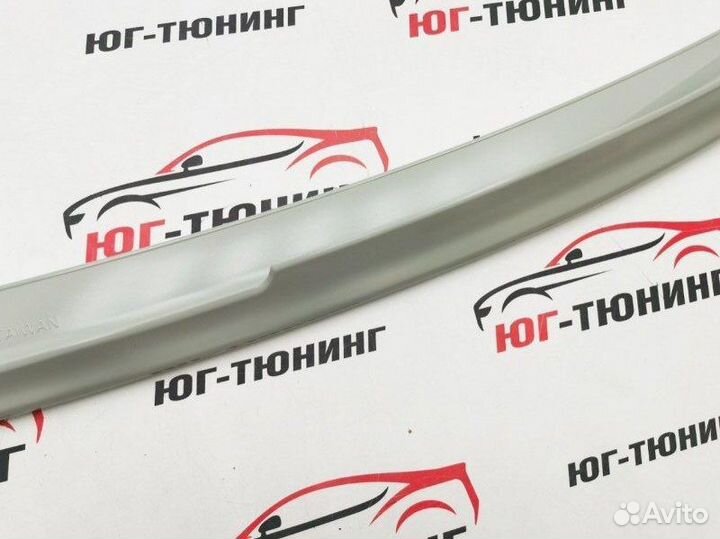 Спойлер на крышку багажника C-class w203