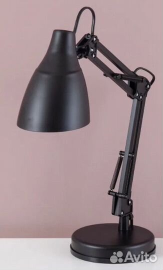 Новый настольный светильник Camelion