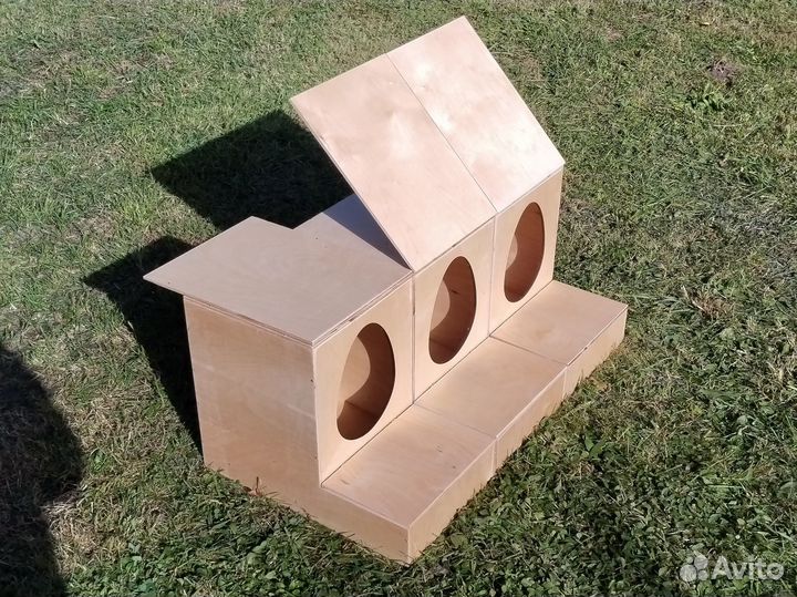 Гнездо для кур с яйцесборником