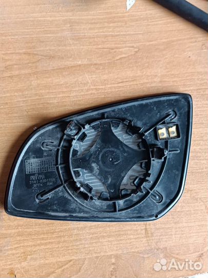 Зеркальный элемент правый LADA Vesta