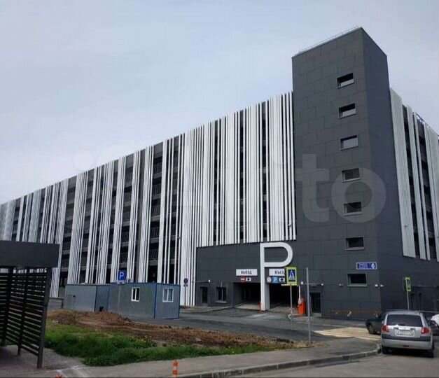 Машиноместо, 14 м²