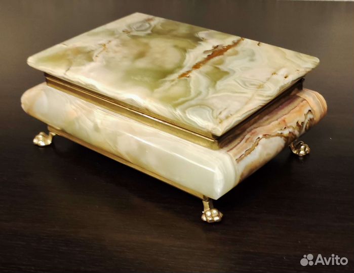 Шкатулка из оникса 18х13х6