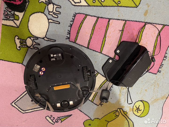 Робот пылесос genio