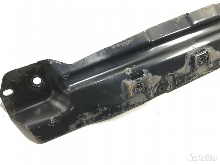 Планка под радиаторы Porsche Cayenne