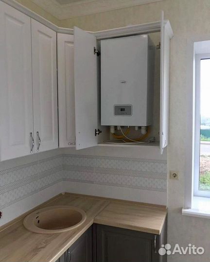 Один из вариантов бюджетной угловой кухни