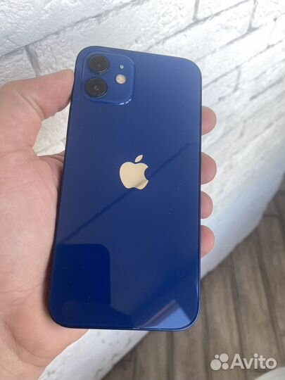 iPhone 12, 64 ГБ