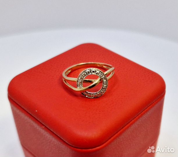 Золотое кольцо с бриллиантами 1,6гр