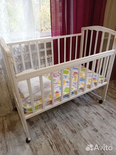 Детская кроватка