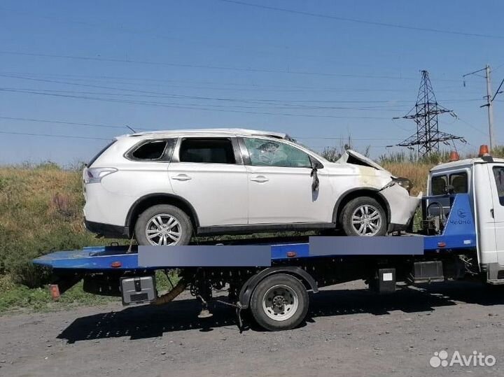 Mitsubishi Outlander 2.0 CVT, 2014, битый, 170 000 км