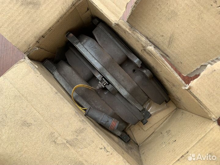 Тормознын колодки Мерседес E211